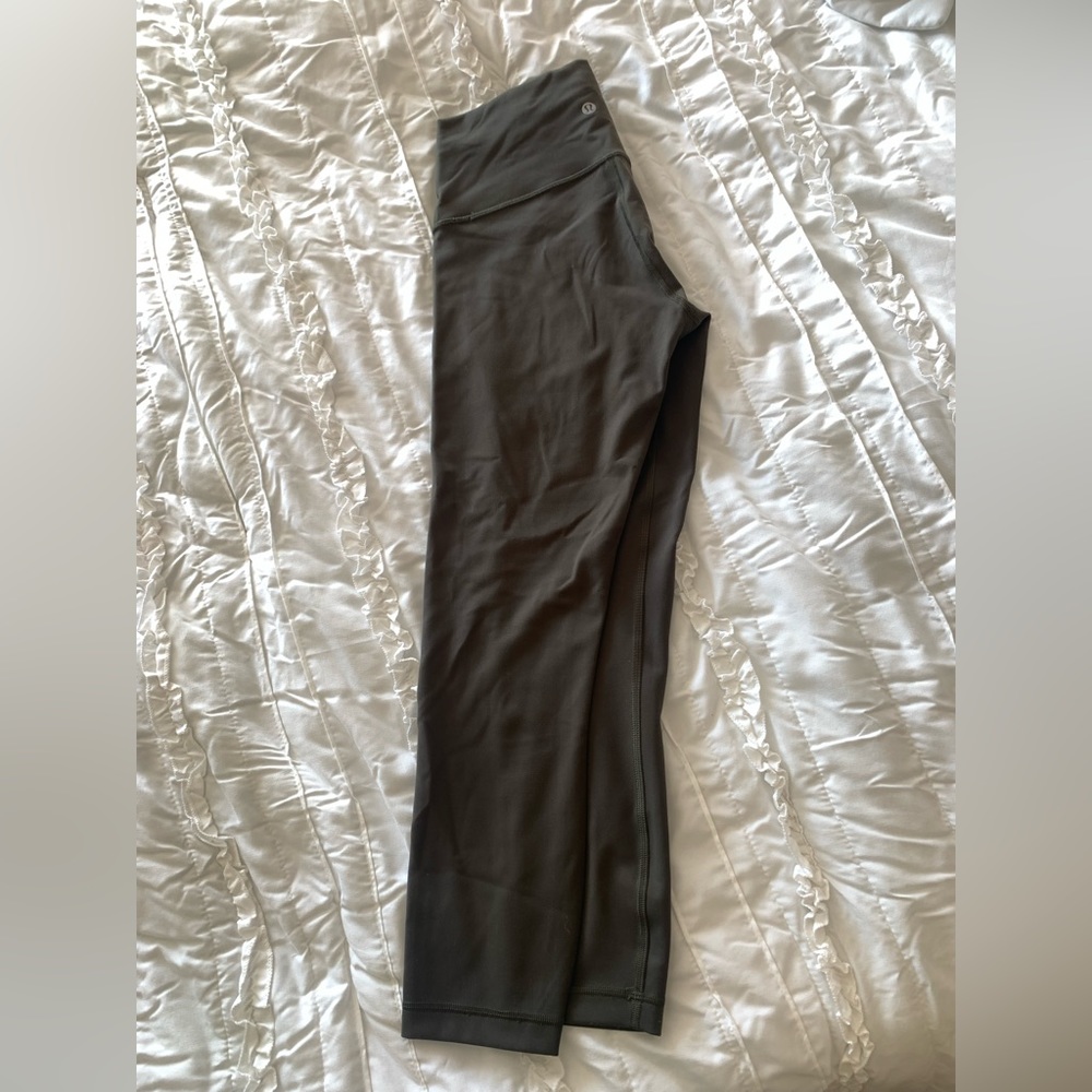 Lululemon Wunder Train High-Rise Crop 23" - Picture 2 of 7